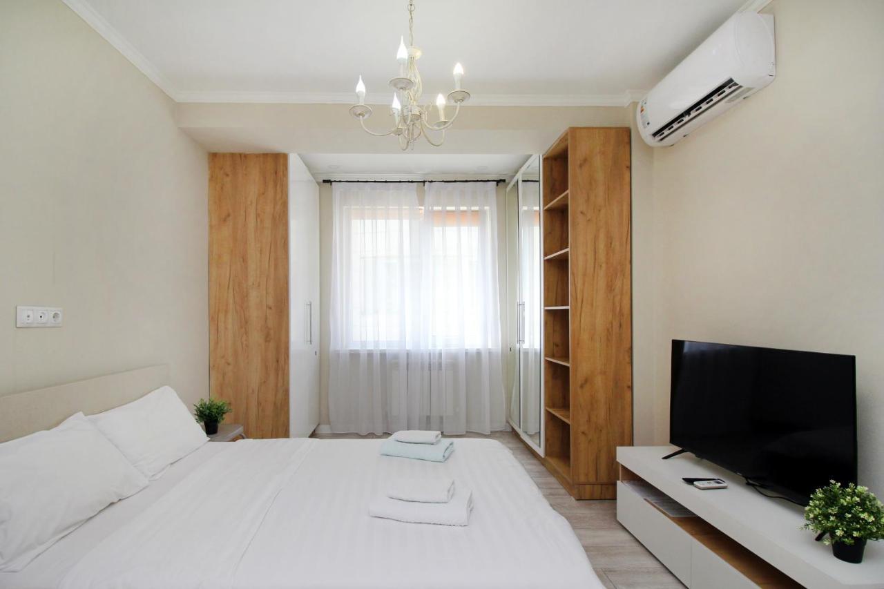 Studio In The Center 216 Almatı Dış mekan fotoğraf